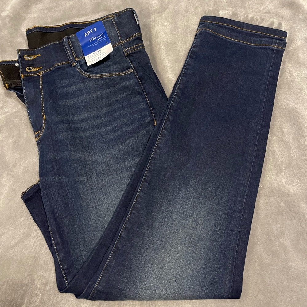 Apt. 9 
Straight Mid-Rise Jeans 
New with tags